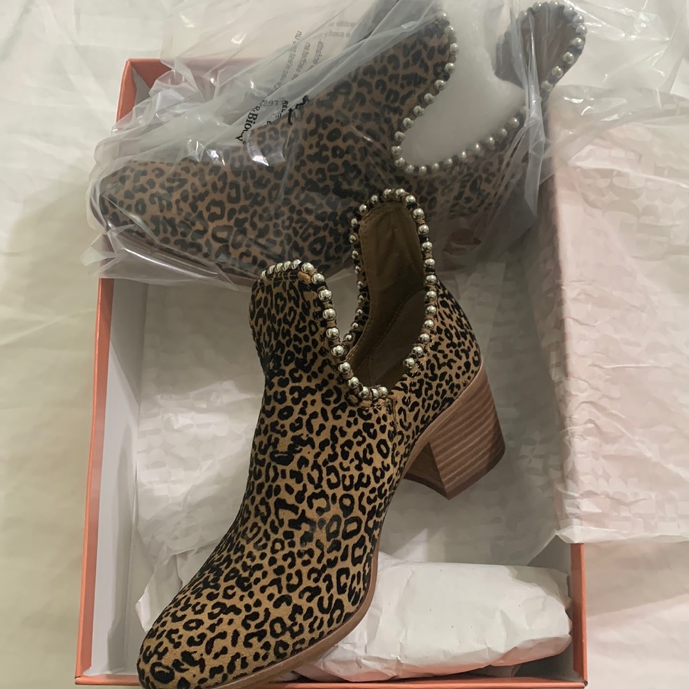 Gianni Bini Leopard Print Suede Booties